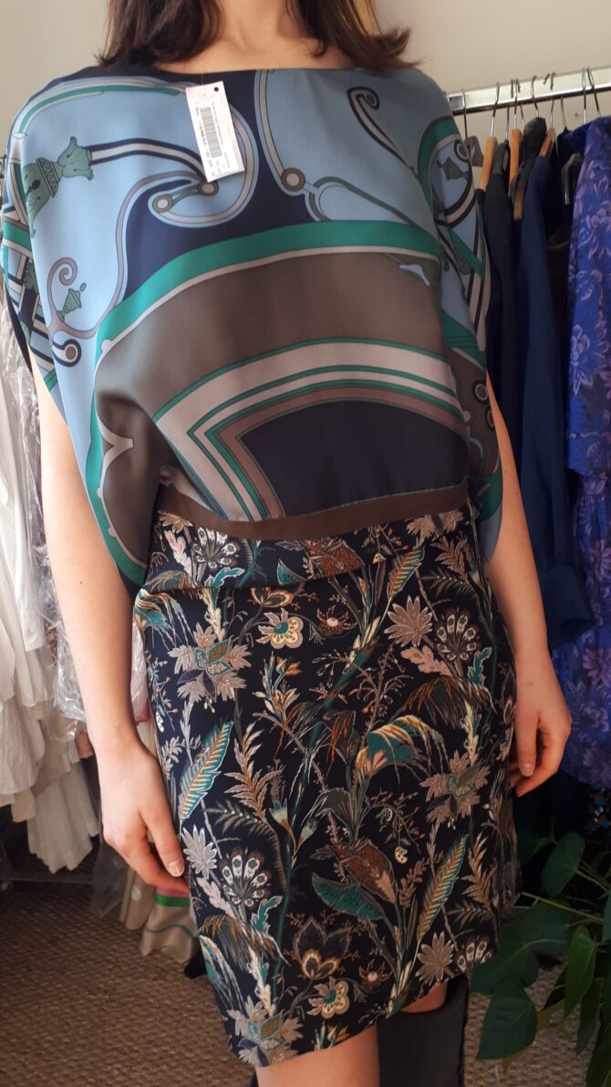 Robe Hermès d'après le foulard Washington Carriage. – Image 2