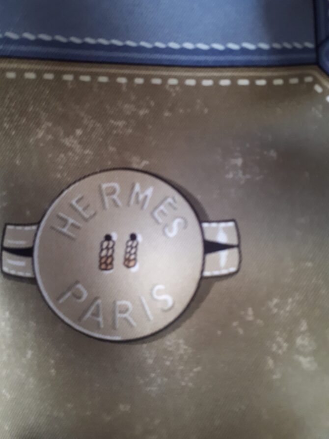 Carré Hermès Tout cuir par Cathy Latham 2002 – Image 6