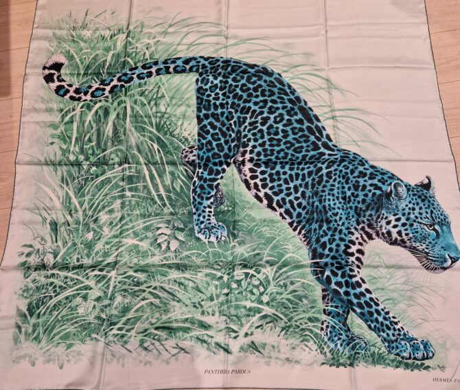 Châle en soie plume ou summertwill Panthera Pardus – Image 9