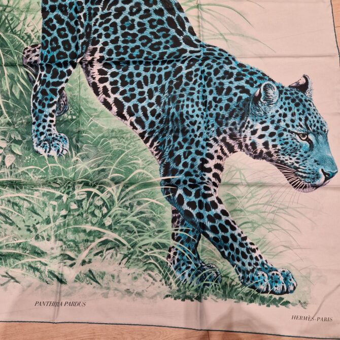 Châle en soie plume ou summertwill Panthera Pardus – Image 10