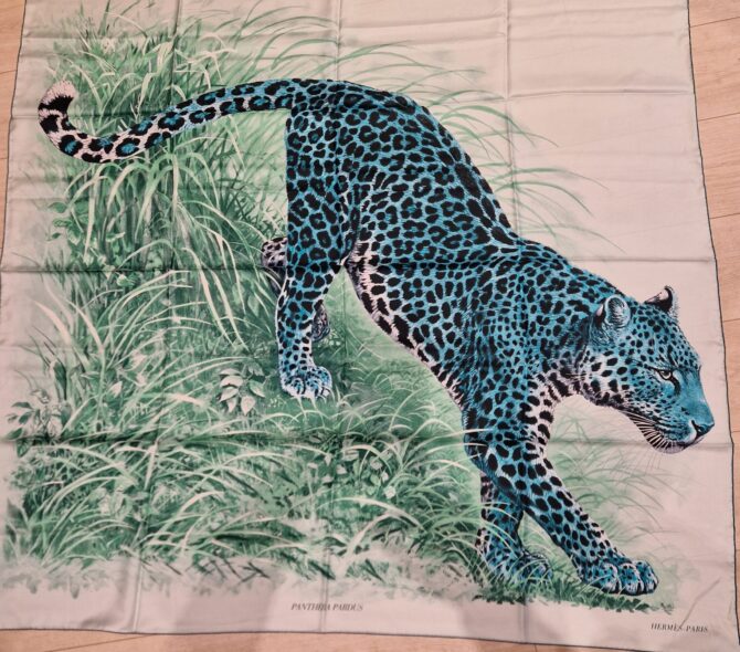Châle en soie plume ou summertwill Panthera Pardus