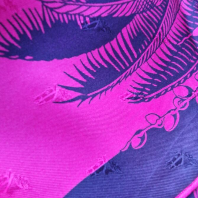 Carré Hermès en soie Mythiques Phoenix Tatoo par Laurence Bourthoumieux – Image 6