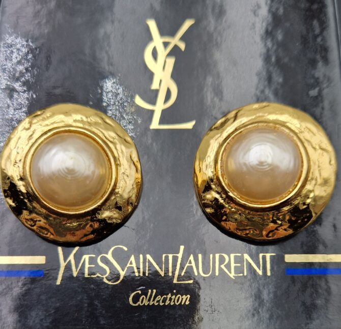Clips d'oreille Yves Saint Laurent