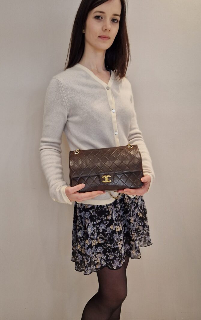 Sac Chanel Timeless en cuir matelassé – Image 2