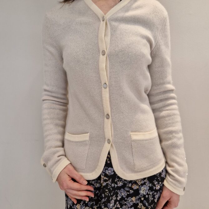 Gilet Chanel années 90 en cachemire