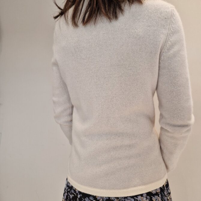 Gilet Chanel années 90 en cachemire – Image 6