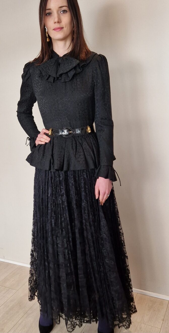 Longue robe noire Haute Couture Nina Ricci