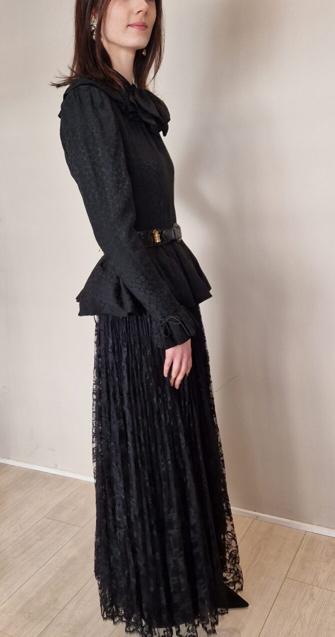 Longue robe noire Haute Couture Nina Ricci – Image 2