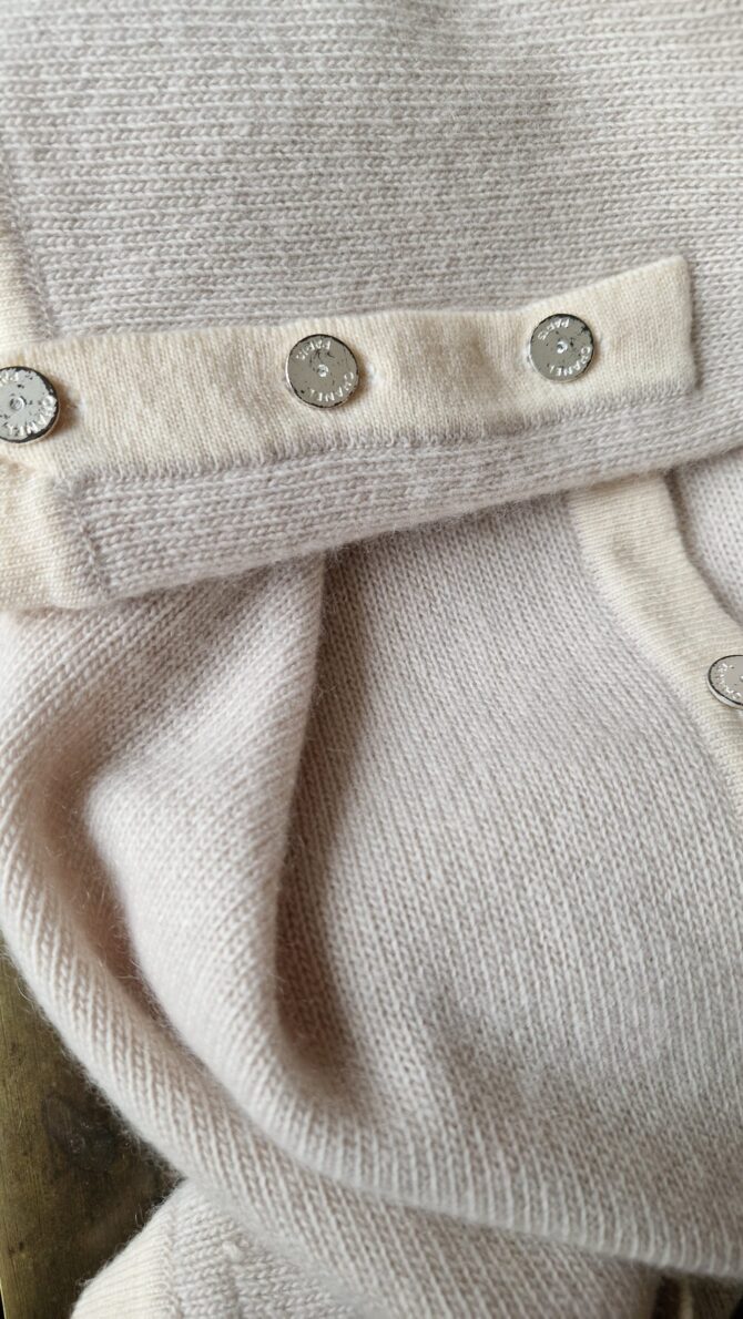 Gilet Chanel années 90 en cachemire – Image 4