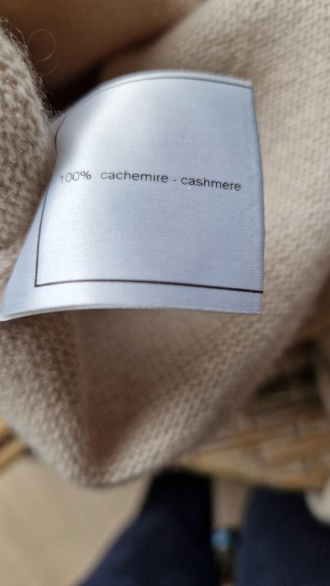 Gilet Chanel années 90 en cachemire – Image 2