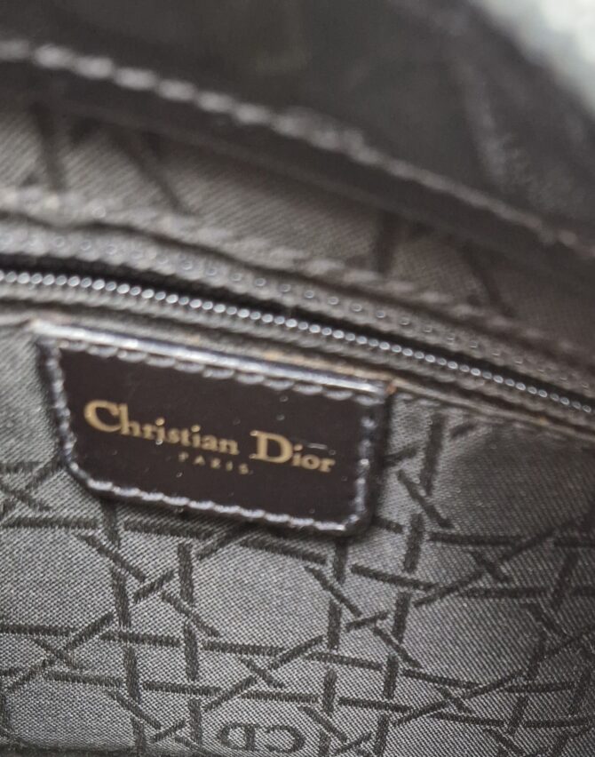 Superbe Sac Christian Dior en cuir verni noir – Image 8