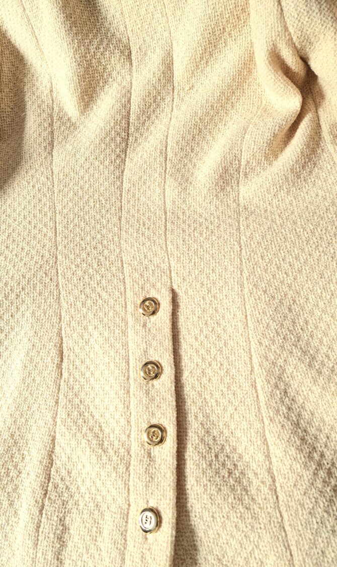Veste longue  Chanel années 90 en tweed jaune – Image 9