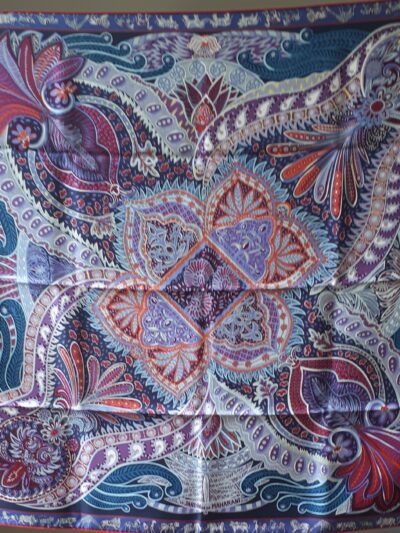 Carré Hermès Le Jardin de la Maharani par Annie Faivre 2017