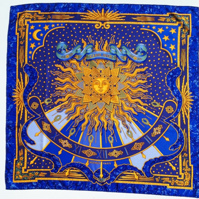 Carré Hermès Carpe Diem,  foulard en soie par Joachim Metz 1984 Livré dans sa boîte. – Image 2