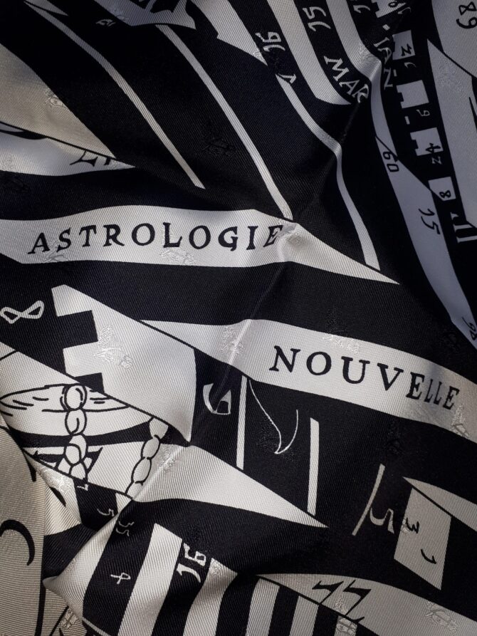 Carré Hermès Astrologie Nouvelle Tatoo – Image 4