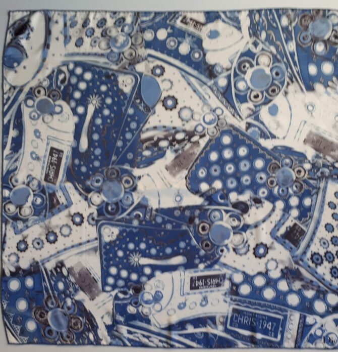 Foulard Dior en soie  époque John Galliano