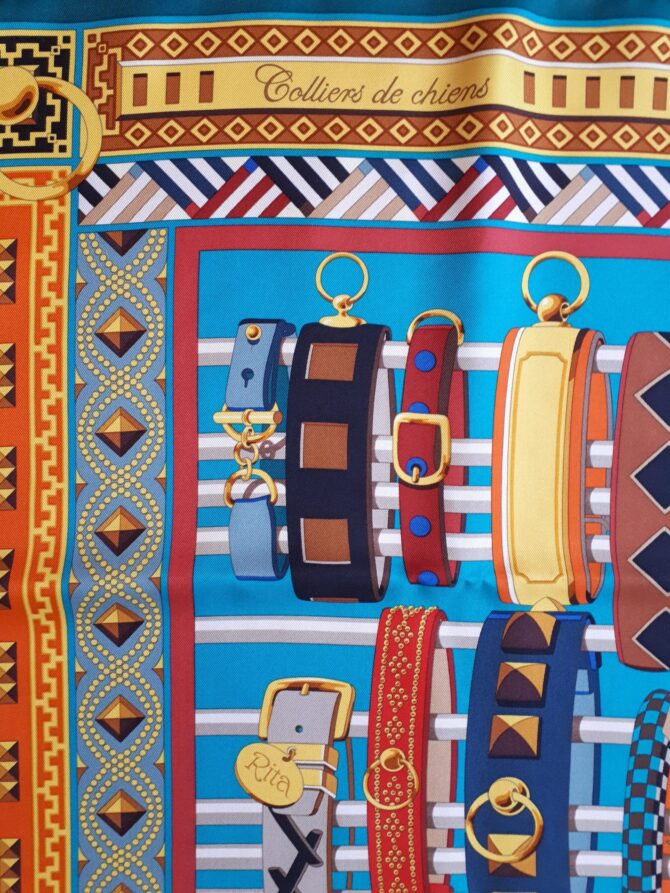 Carré Hermès Colliers de chien dessiné par Virginie Jamin – Image 5