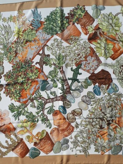 Carré Hermès Jardin secret dessiné par Valérie Dawlat -Dumoulin