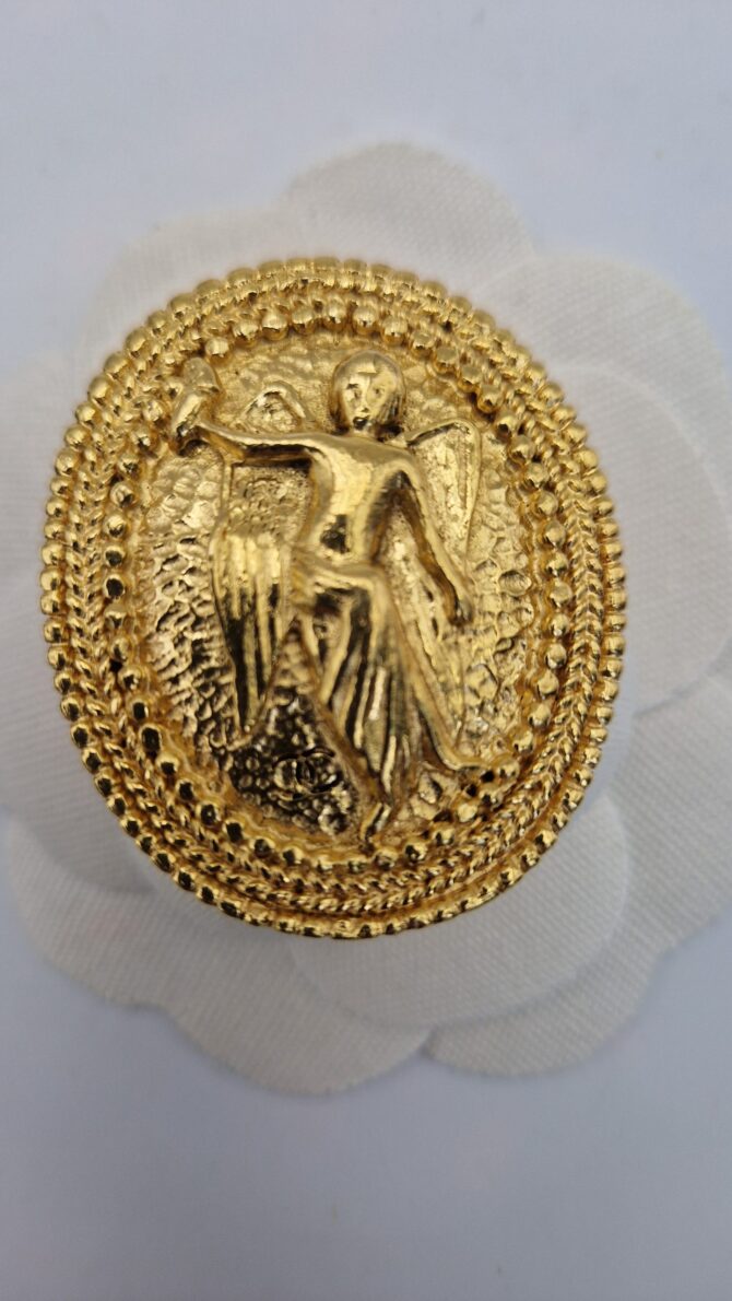 Rare broche  Chanel vintage motif ange