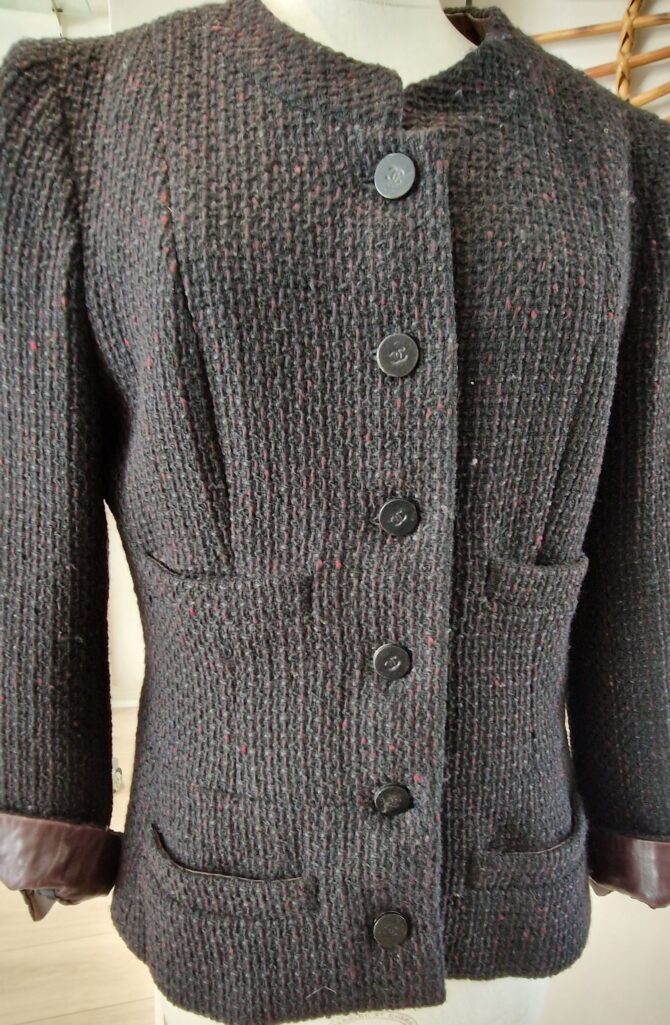 Veste courte Chanel années 90