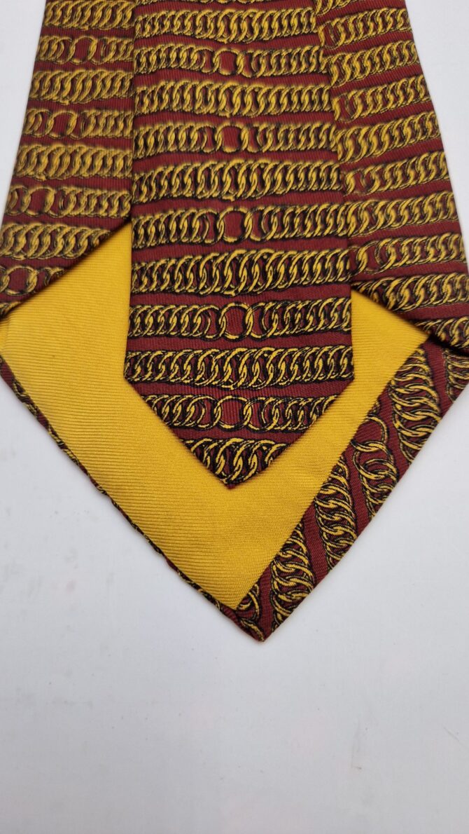 Large cravate ancienne Hermès  motif chaînes – Image 4