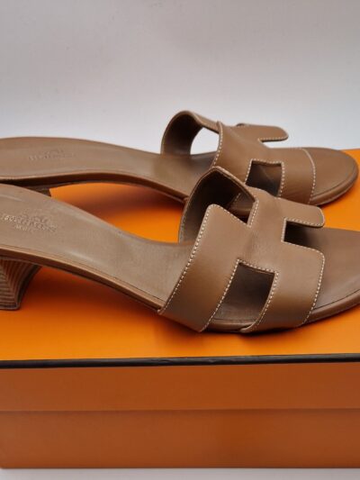 Sandales Hermès modèle Oasis pointure 39,5
