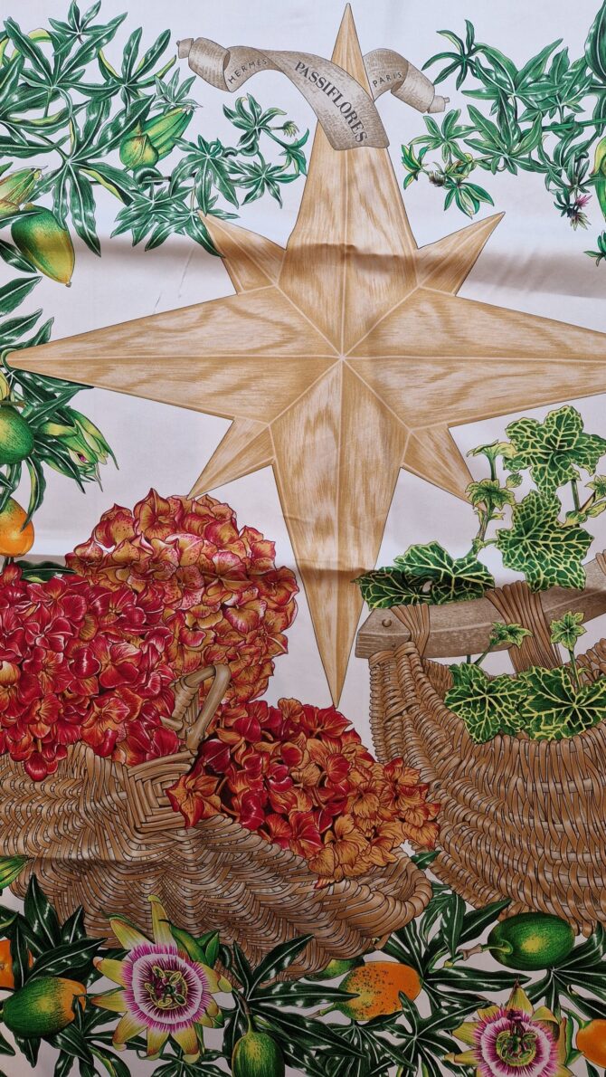 Carré Hermès Passiflores par Valérie Dawlat Dumoulin 1996 – Image 8