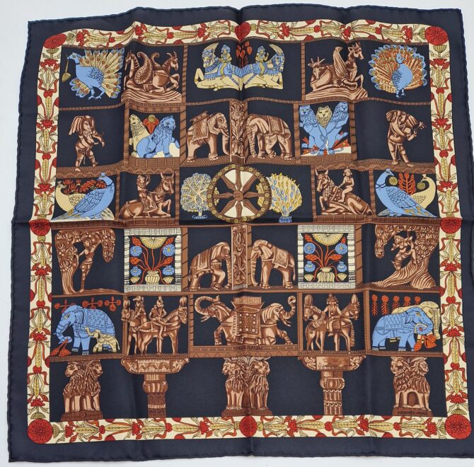 Pochette Hermès en soie Torana par Annie Faivre