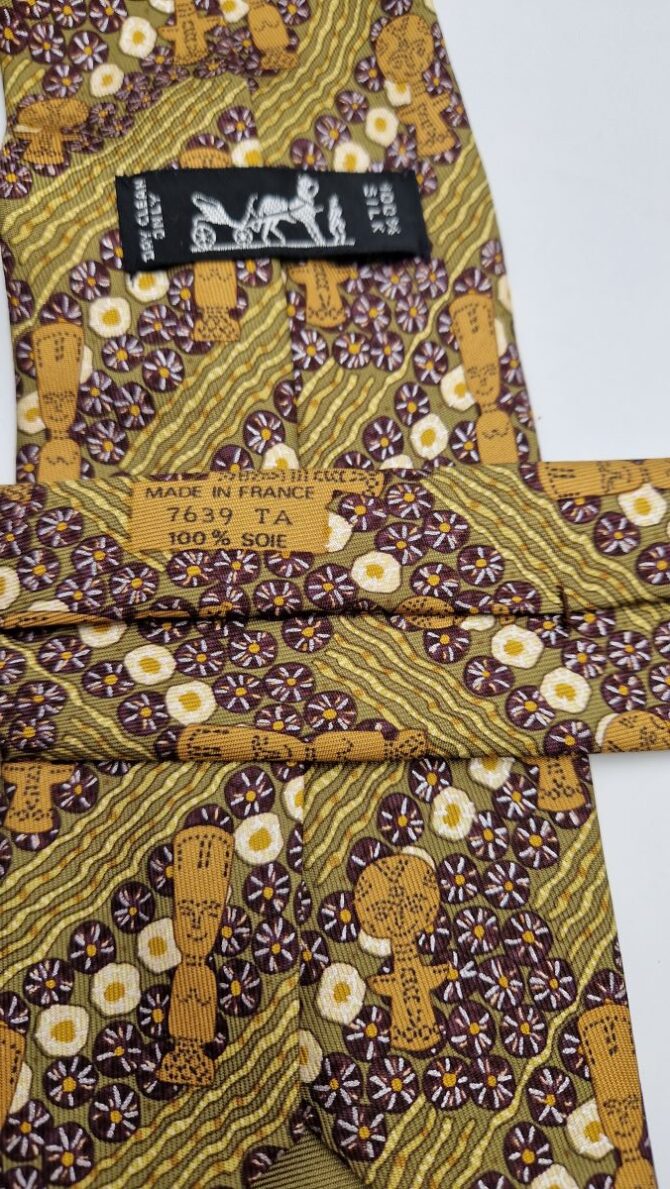 Rare cravate Hermès . Thème art africain – Image 3