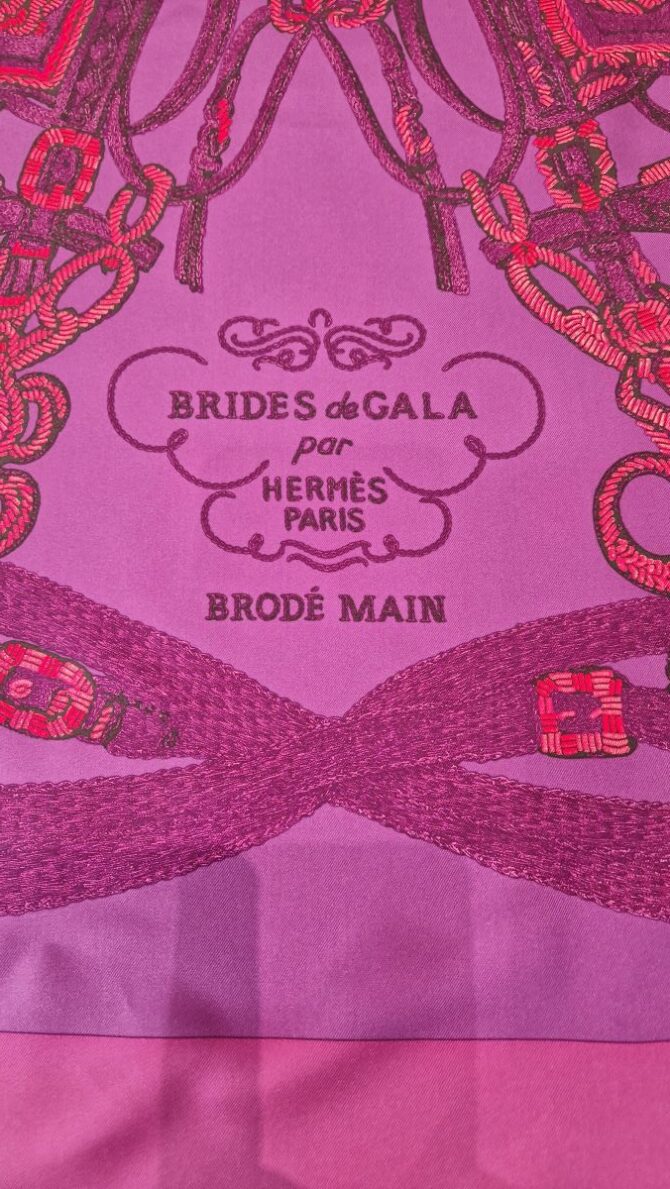 Carré Hermès en soie Brides de Gala brodé 2014 – Image 3