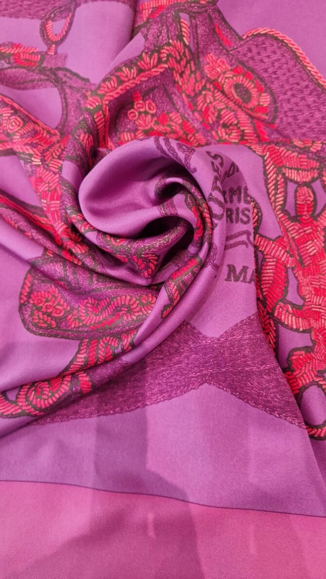 Carré Hermès en soie Brides de Gala brodé 2014 – Image 4