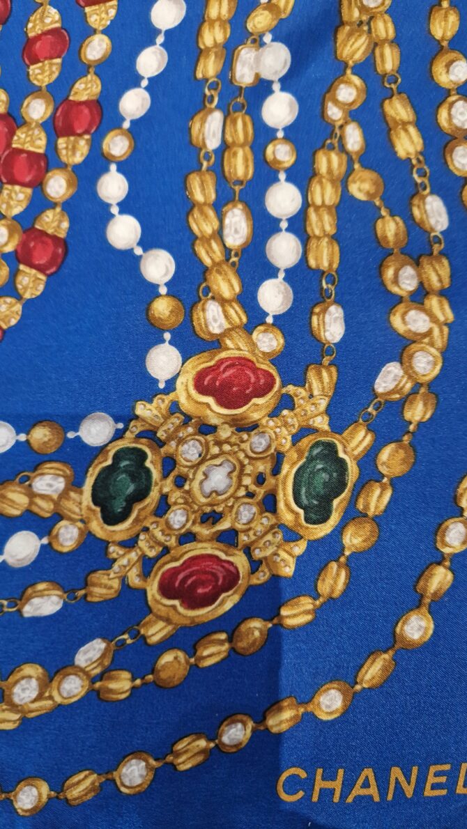 foulard chanel bijoux