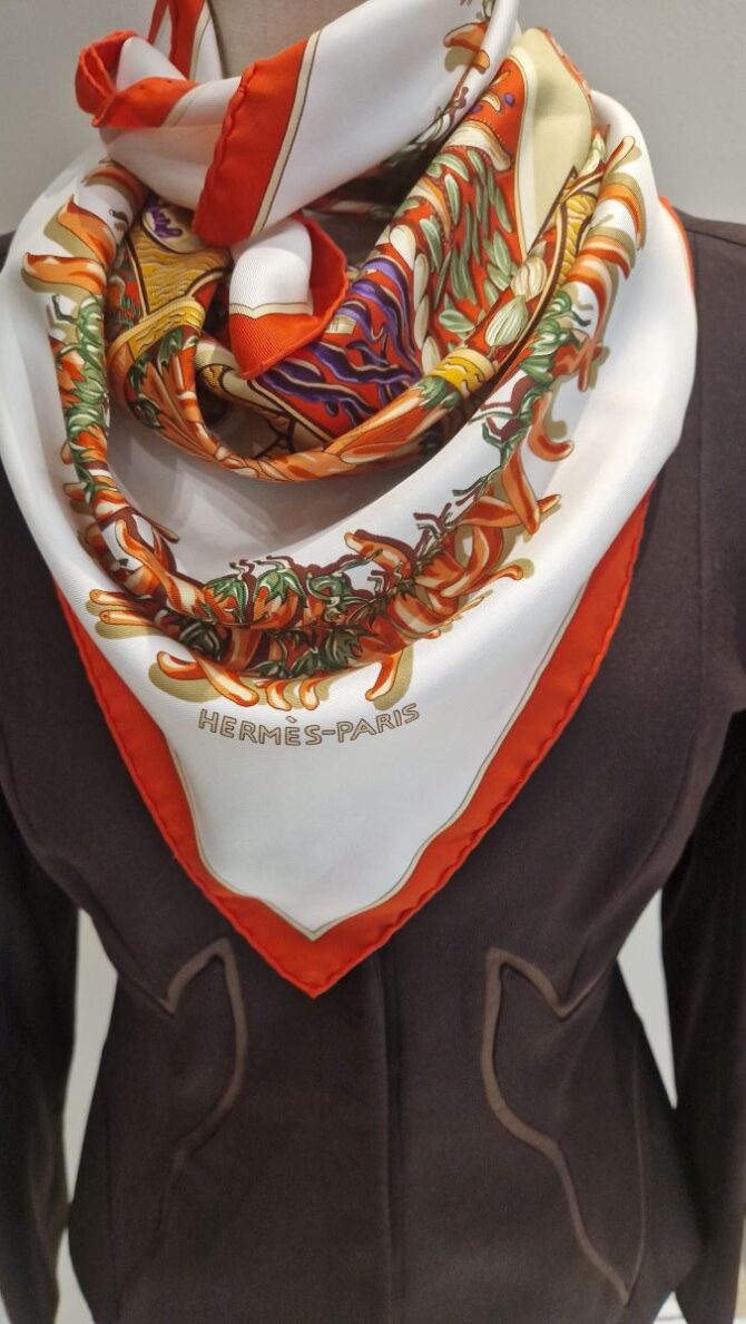 Carré Hermès Aux pays des épices par Annie Faivre 2001 – Image 2