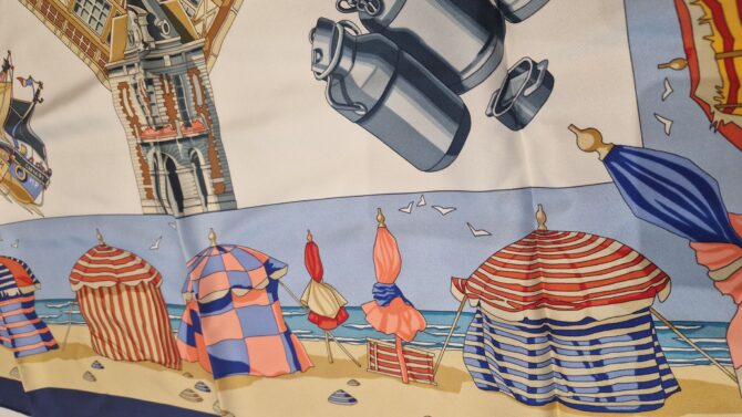 Charme des plages normandes carré Hermès par Loic Dubigeon 1999 Etat neuf – Image 5