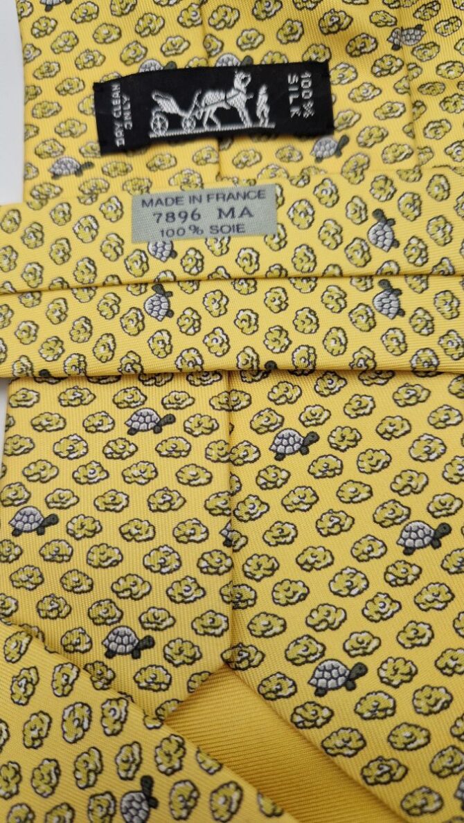 Cravate en soie Hermès Cravate tortue et  salades – Image 3