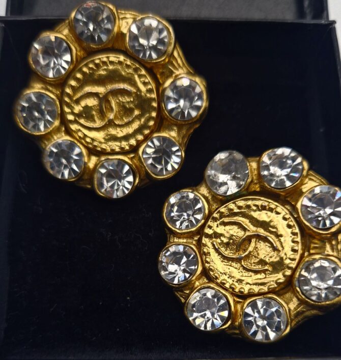 clips oreilles Chanel