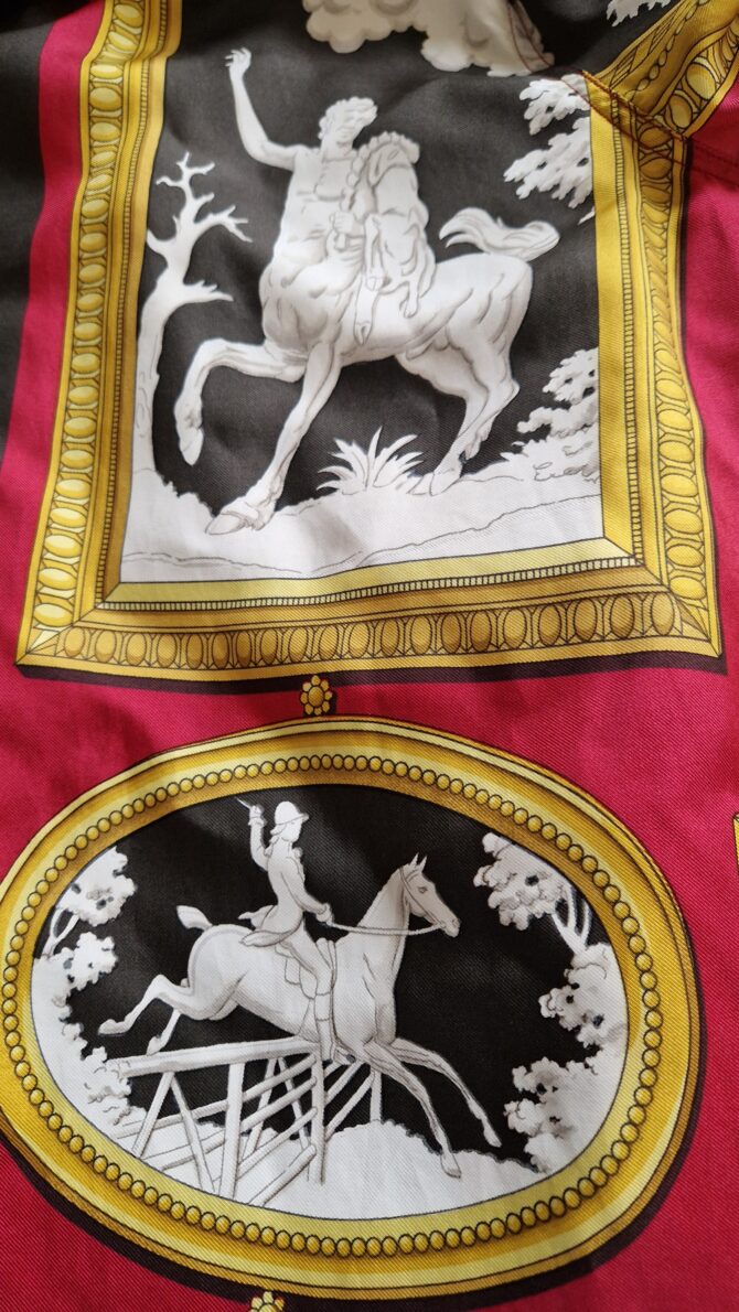 Chemisier Hermès d'après le carré titré  High Perch ou Wedgwood de Ledoux – Image 14