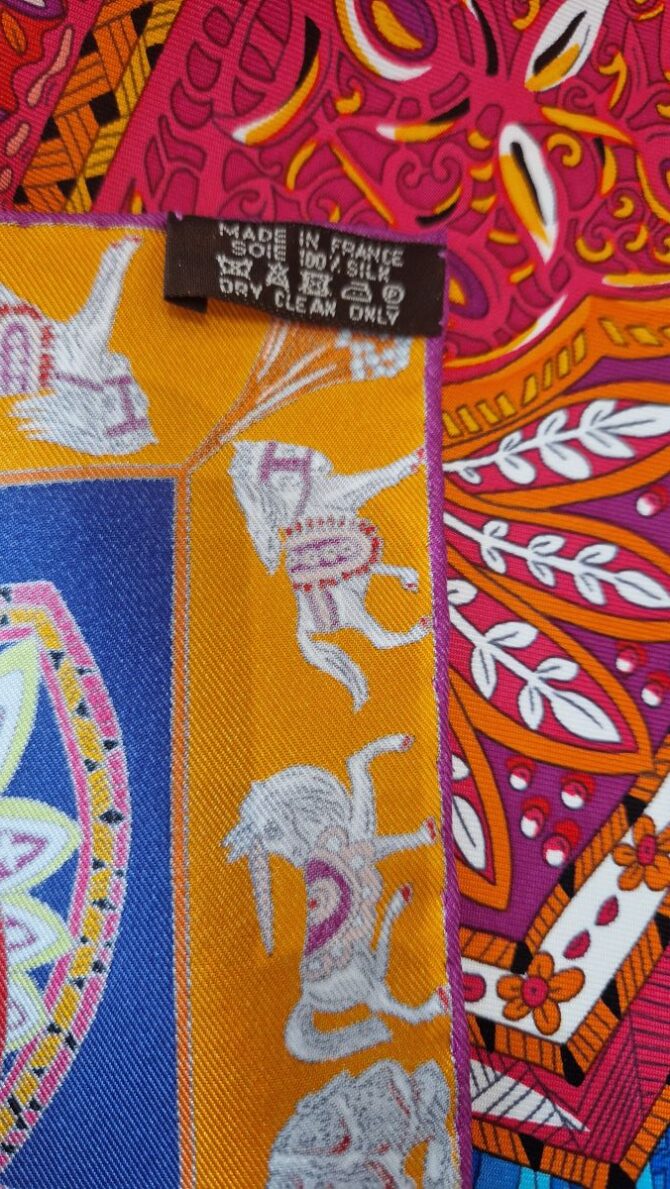 Carré Hermès Le Jardin de la Maharani par Annie Faivre 2017 – Image 9