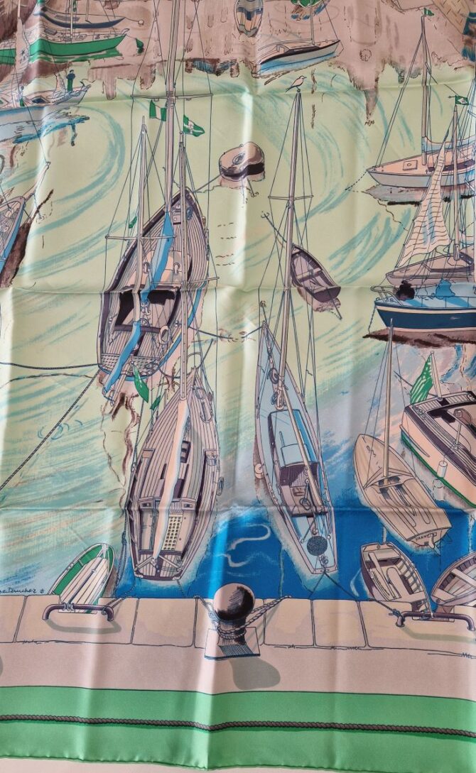 Carré Hermès Belle île en mer , le port par Philippe Dauchez 1960 Disponible dans d'autres coloris – Image 3