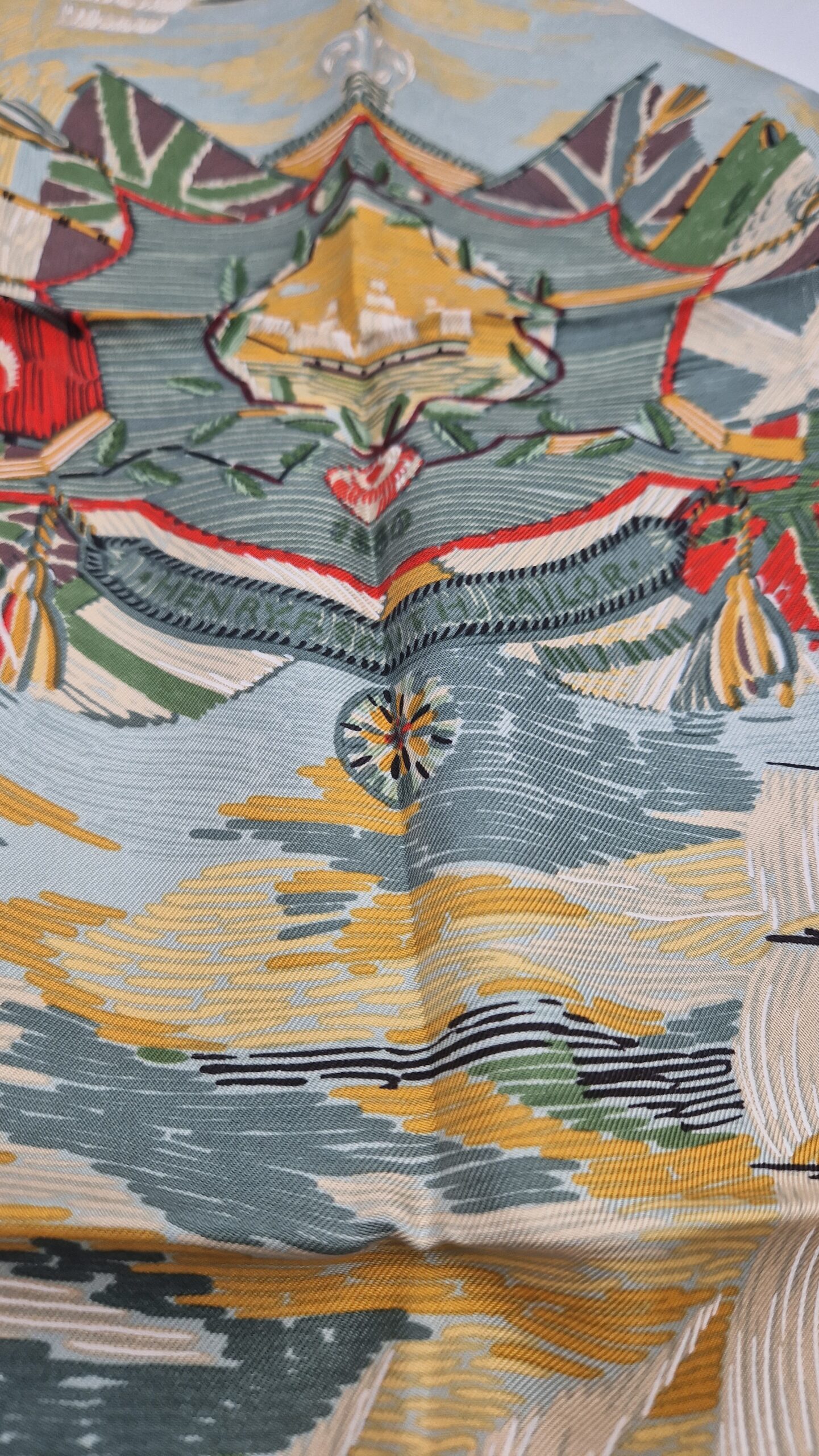 Carré Hermès Marine naïve par Philippe Dumas – Image 4