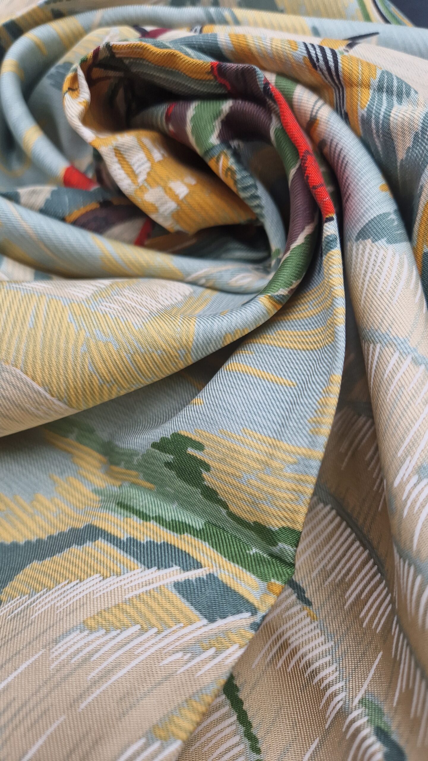 Carré Hermès Marine naïve par Philippe Dumas – Image 6