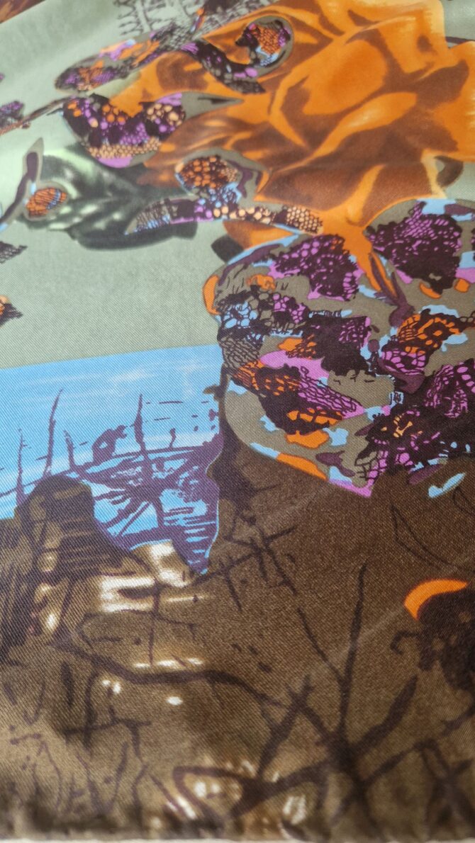 Foulard en soie Plaza de Toros par Christian Lacroix – Image 5
