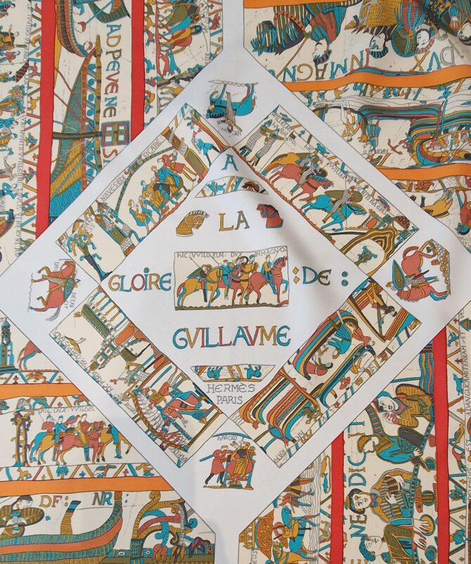 A la gloire de Guillaume Rare carré Hermès par Loic Dubigeon