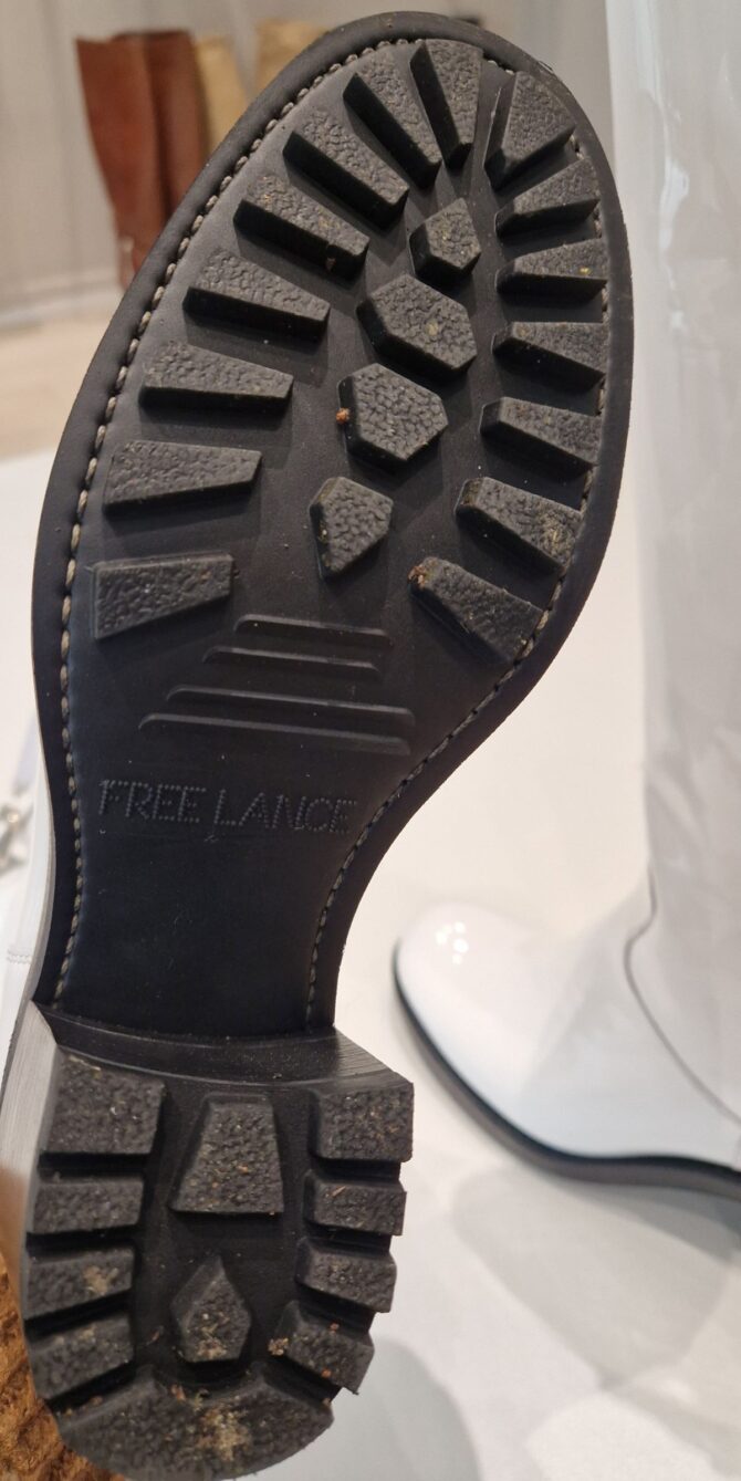 Bottes Free Lance en cuir verni blanc pointure 39 – Image 4