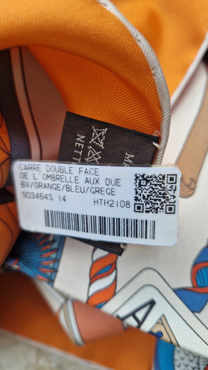 Carré Hermès double face De l'ombrelle aux duels à l'état neuf avec ses étiquettes – Image 9