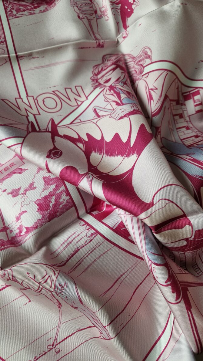 Carré Hermès double face Wow à l'état neuf avec son étiquette – Image 9
