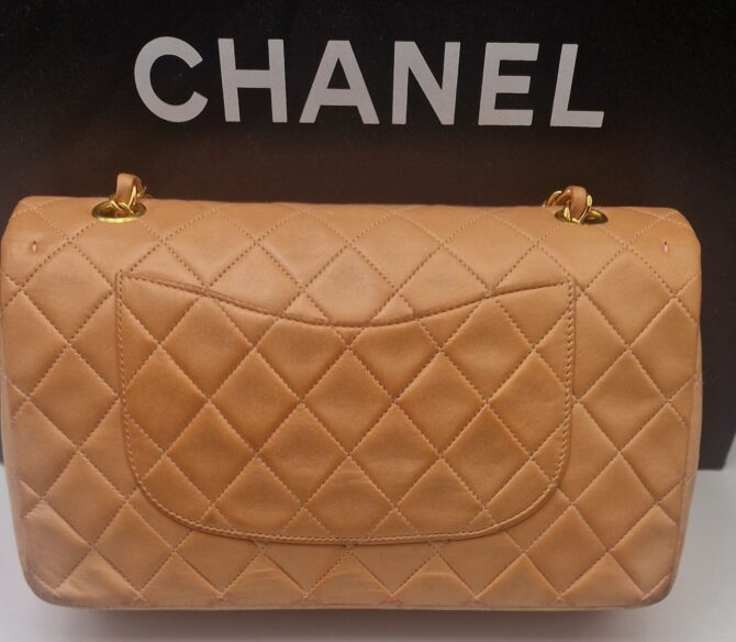 Sac Chanel Timeless en cuir matelassé