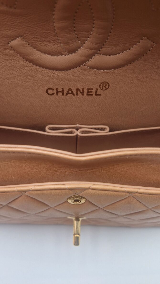 Sac Chanel Timeless en cuir matelassé – Image 7