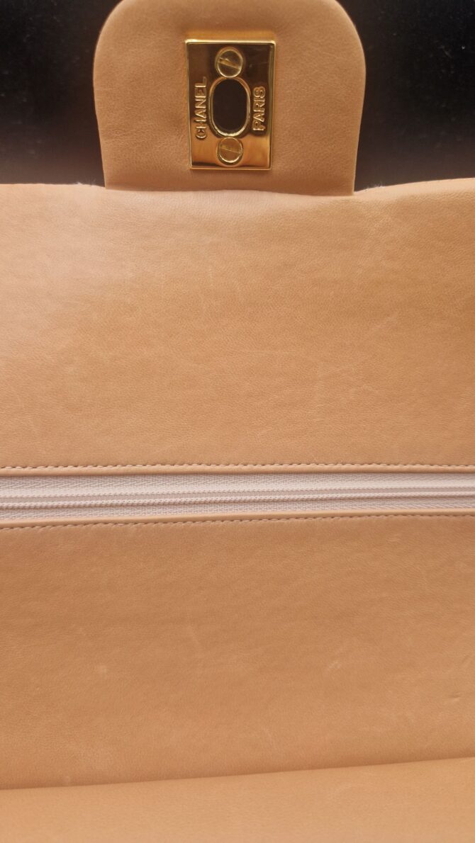 Sac Chanel Timeless en cuir matelassé – Image 8