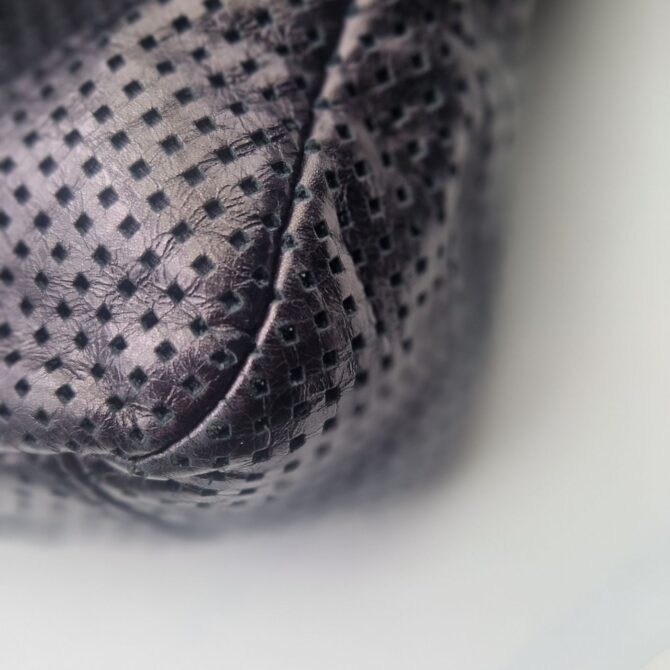 Sac Pochette  Chanel  en cuir noir – Image 19